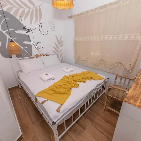 Casa Fiore Hotel *
